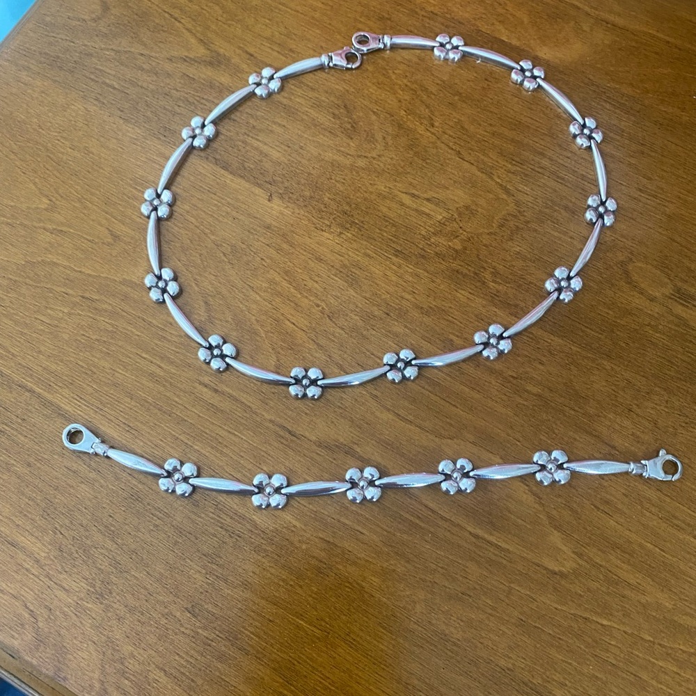 Pretty sterling silver flower station necklace and bracelet set